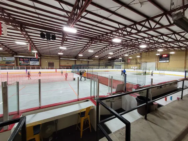 Elrose Uniplex arena interior
